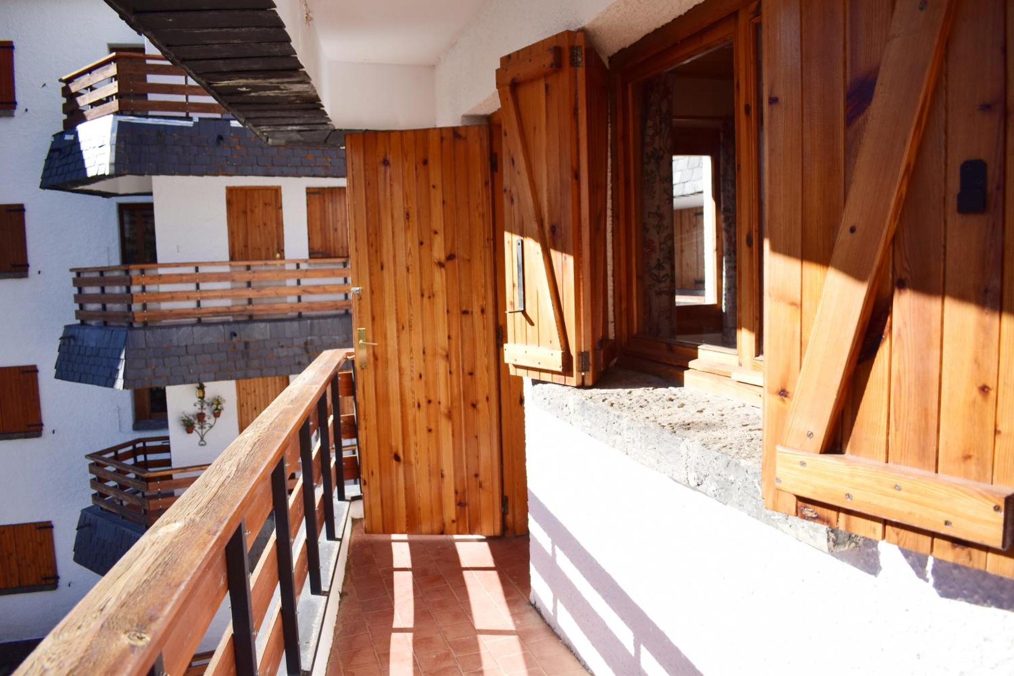 Saliecho Acogedor Apartamento Jardin Y Piscina Sallent de Gállego المظهر الخارجي الصورة